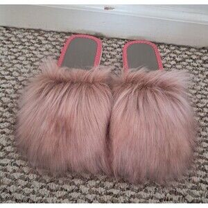 Women's Pink Faux Fur Fuzzy Cushioned Cozy Furry Slippers Comfy Fits 7